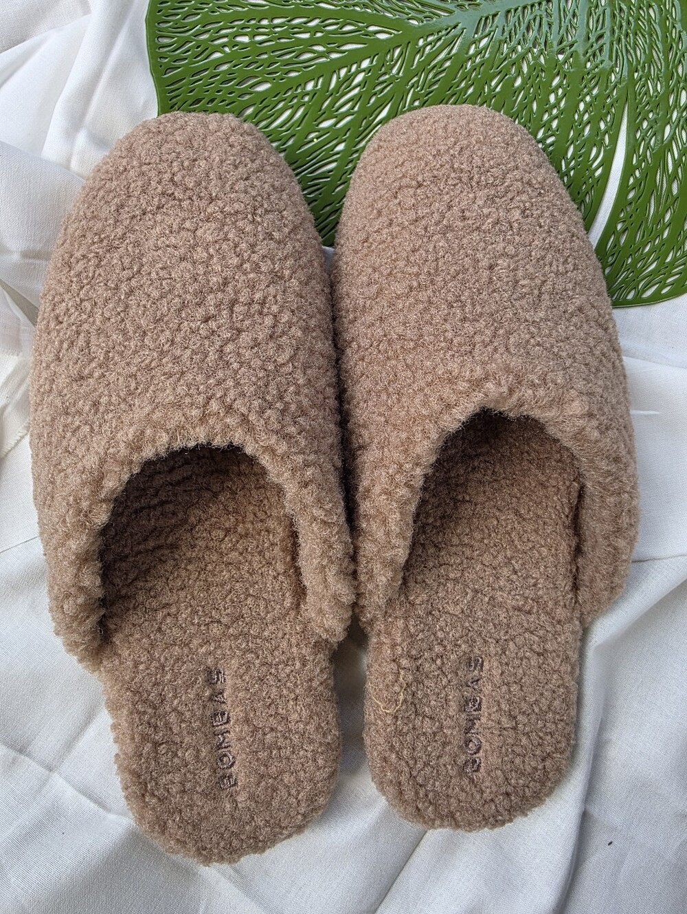BOMBAS Women Sunday Mule Slipper - Picture 5 of 7
